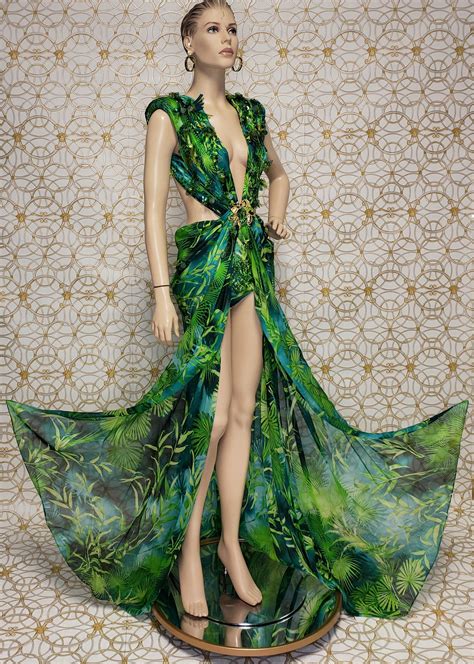 jlo la giungla trasparente di versace|jungle dress versace storia.